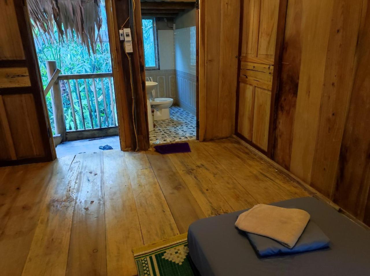 Lepont Mu Waterfall Bungalow Hòa Bình Eksteriør billede