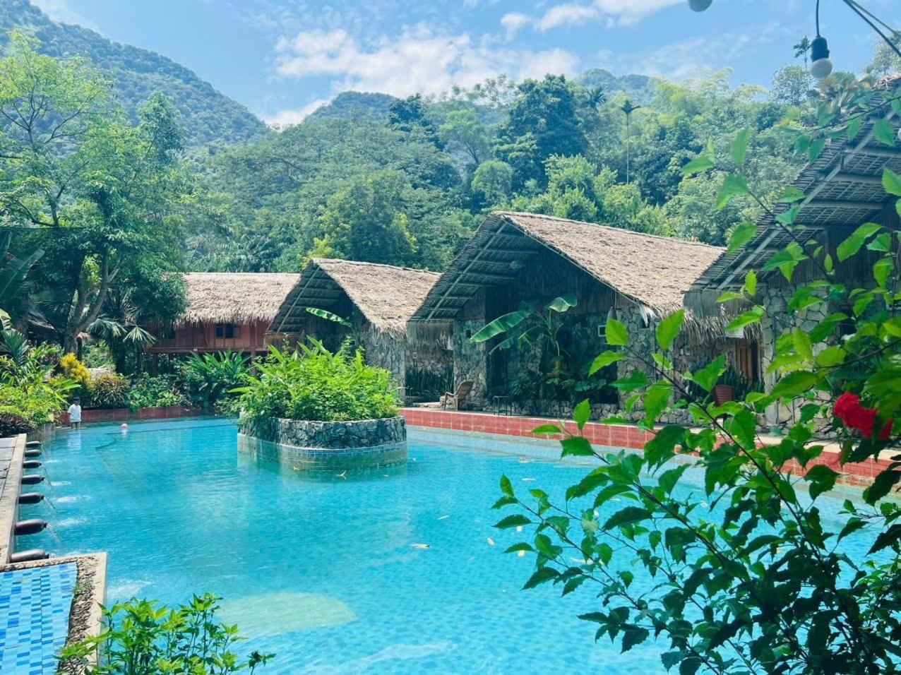 Lepont Mu Waterfall Bungalow Hòa Bình Eksteriør billede